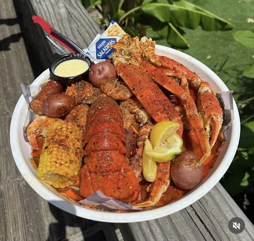 Castaway’s Seafood & Grill